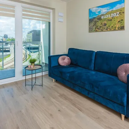 דירה Hollylodz Netflix *