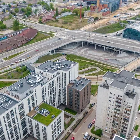 Hollylodz Netflix * לודז'