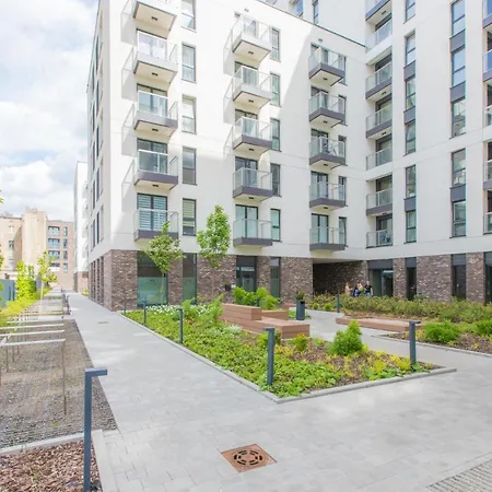 Hollylodz Netflix דירה *